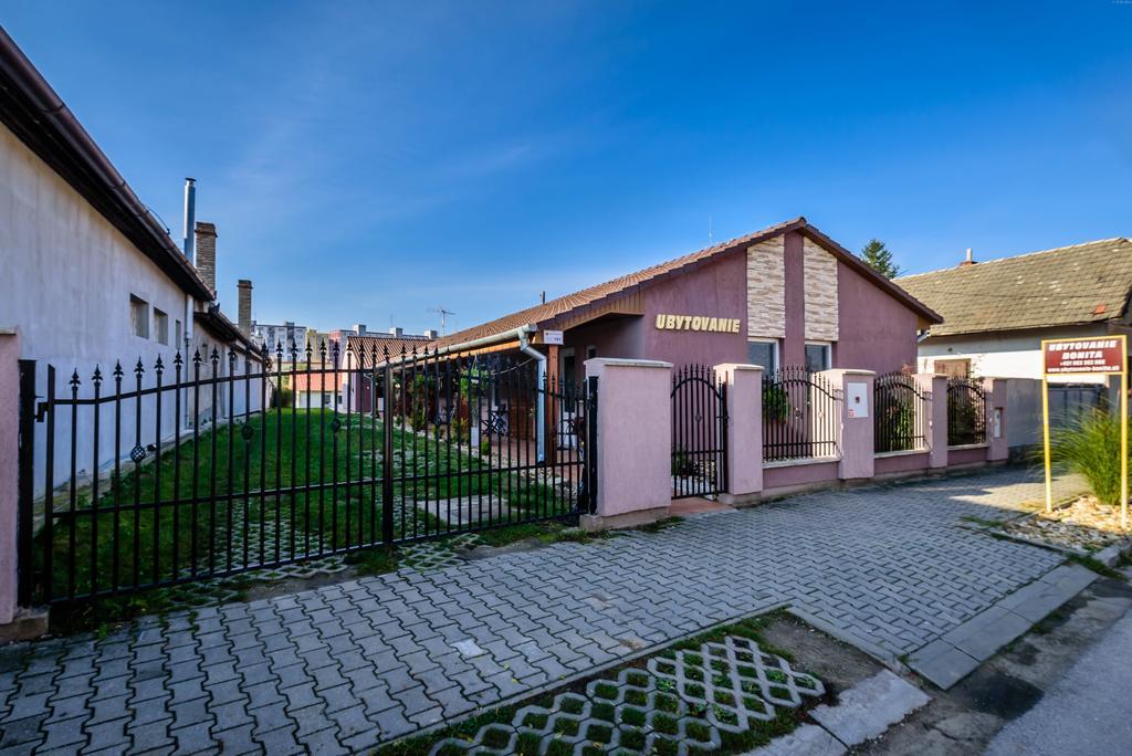 Apartman Bonita Sturovo Exterior foto