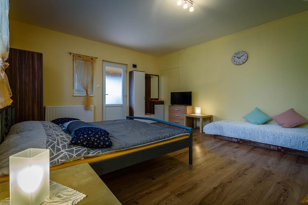 Apartman Bonita Sturovo Exterior foto